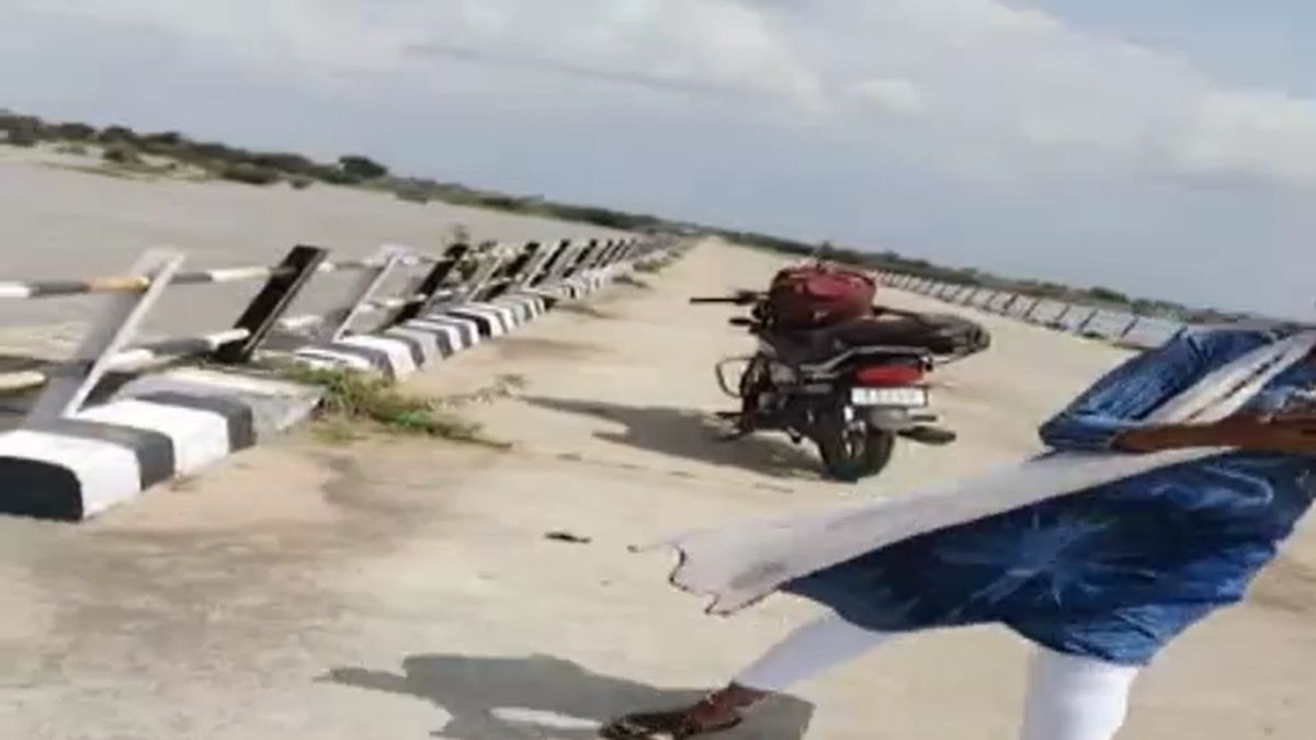 सेल्फी के दौरान पत्नी ने नदी में दिया धक्का. (Photo: Screengrab)