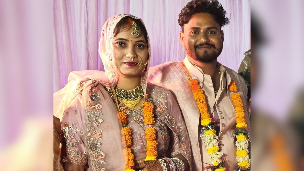 सड़क हादसे में नवविवाहित दंपति की मौत. (शादी की फोटो)