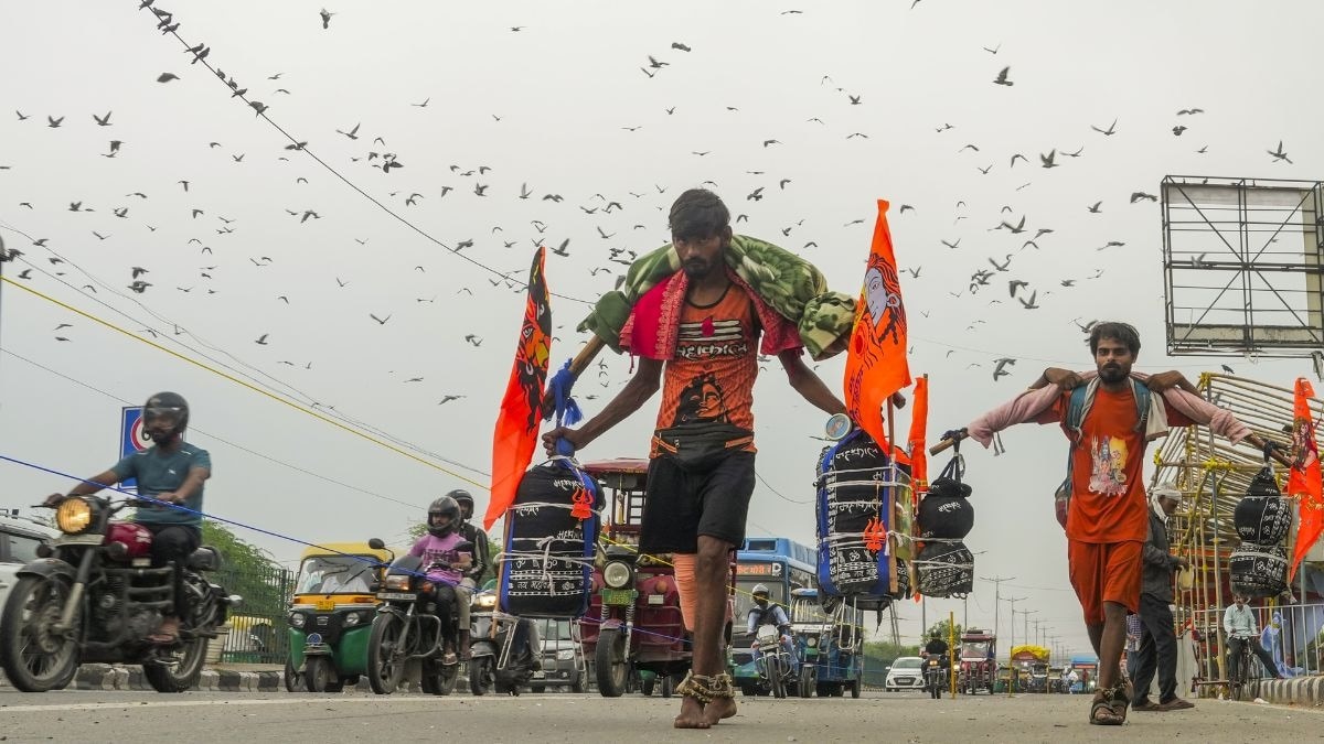 kanwar yatra passing through delhi