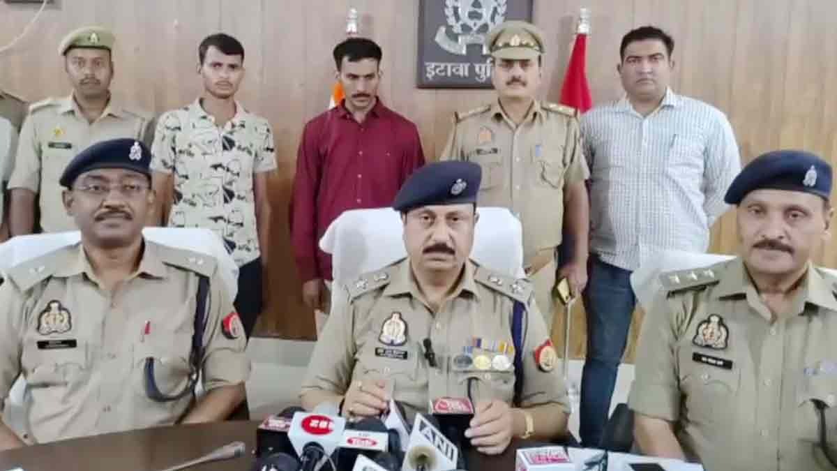 Fake IAS Arrested
