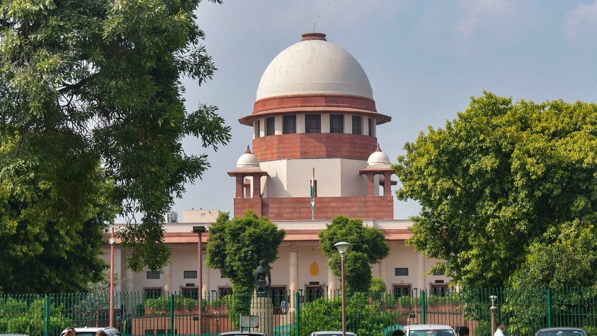 राज ठाकरे के खिलाफ सुप्रीम कोर्ट में याचिका (File Photo)