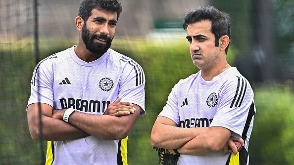 जसप्रीत बुमराह और गौतम गंभीर.