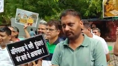 दिल्ली स्कूलों में फीस बढ़ोतरी पर AAP ने बीजेपी को घेरा (Photo: Screengrab)