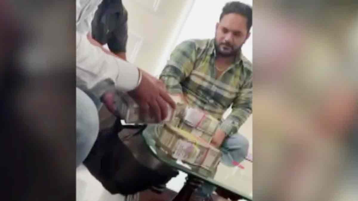 धोखाधड़ी के आरोप में ASI गिरफ्तार (Photo: Screengrab)