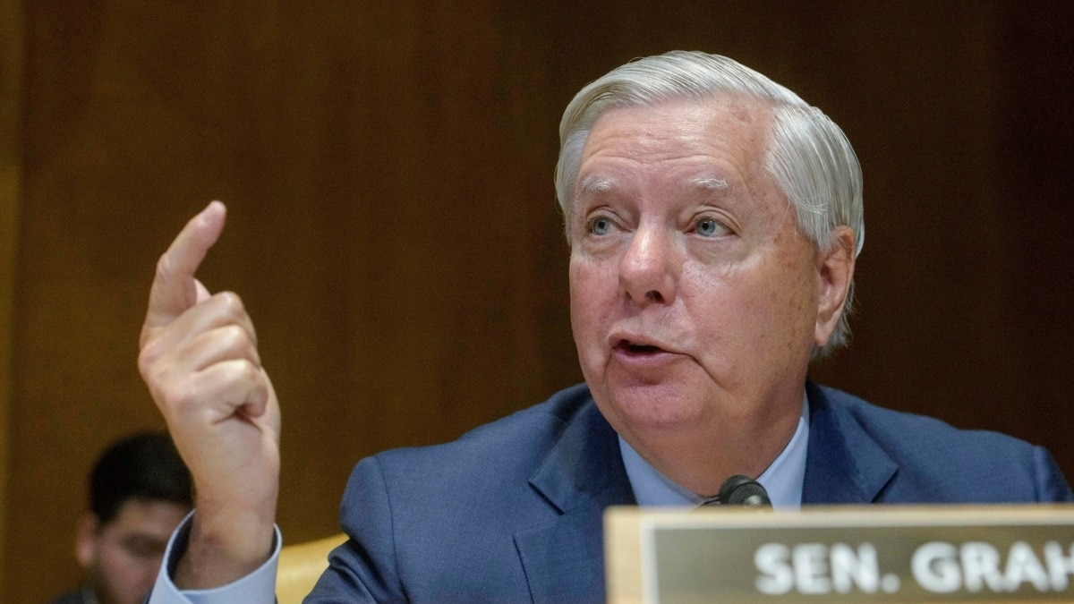 अमेरिका के सीनेटर लिंडसे ग्राहम ने भारत, चीन और ब्राजील को दी चेतावनी. (AP Photo/Rod Lamkey, Jr.)