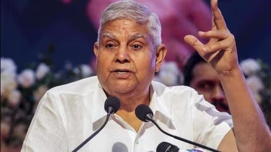 मॉनसून सत्र के पहले दिन जगदीप धनखड़ का उपराष्ट्रपति से इस्तीफा (photo-PTI)