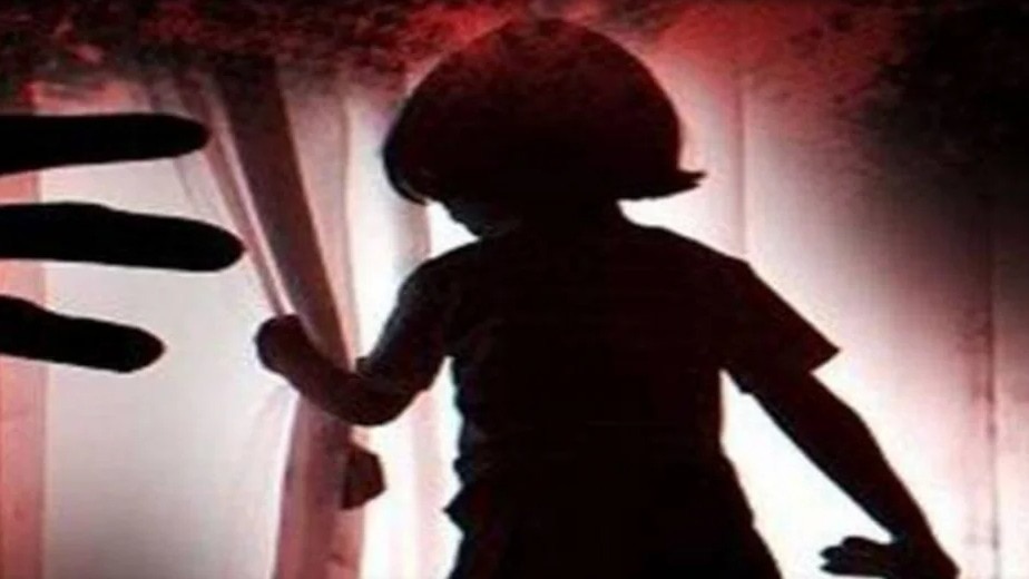 अलीगढ़ जंक्शन से अगवा 3 साल की बच्ची 2 दिन बाद बरामद, आरोपी पति-पत्नी गिरफ्तार