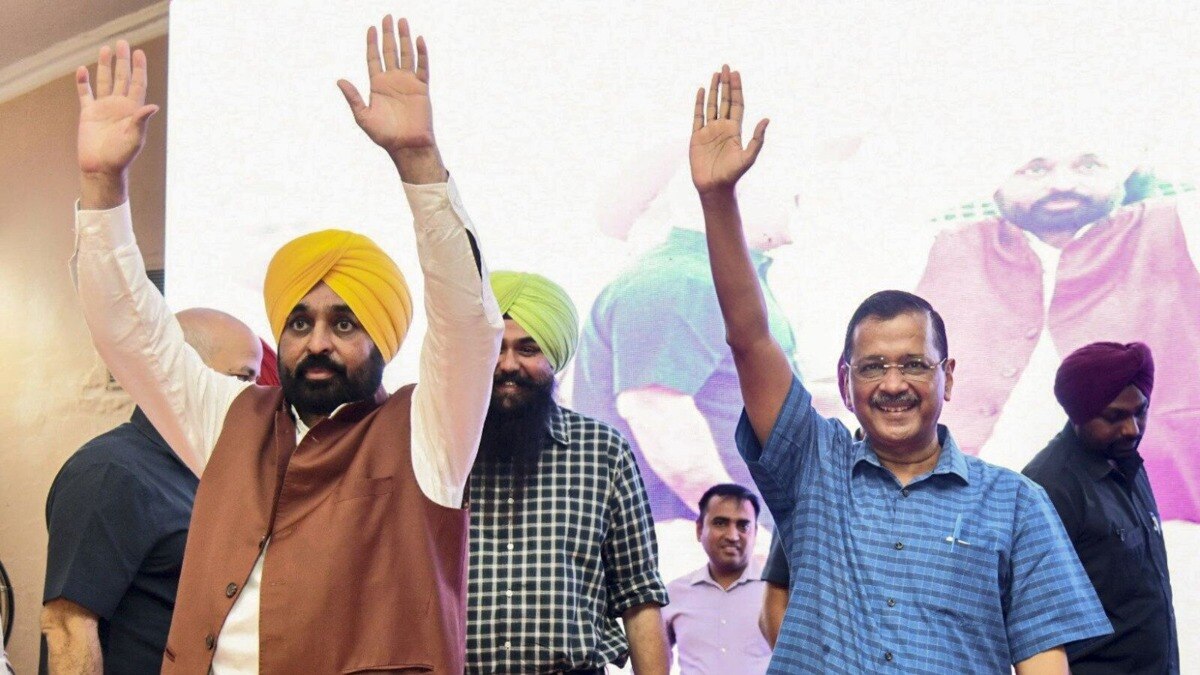 AAP संयोजक अरविंद केजरीवाल और पंजाब के मुख्यमंत्री भगवंत मान. (photo: PTI)
