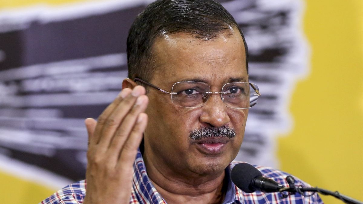arvind kejriwal hand