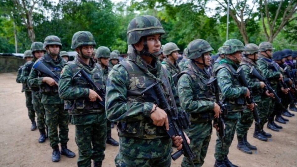 पहले राजदूत बुलाए और अब सीमा पर भिड़ गए थाईलैंड और कंबोडिया, भीषण गोलीबारी - Cambodia and Thailand soldiers exchange heavy fire in latest border dispute ntcprk - AajTak