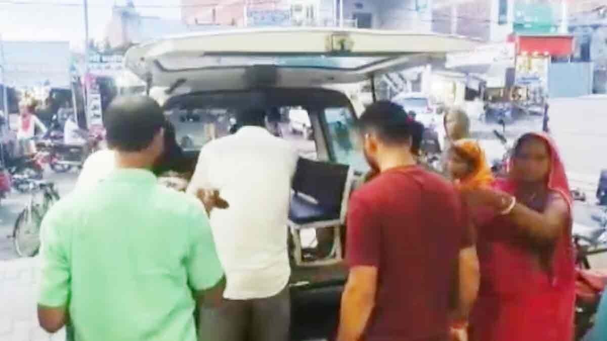 दम घुटने से दो सगे भाइयों की मौत  (Photo: Screengrab)