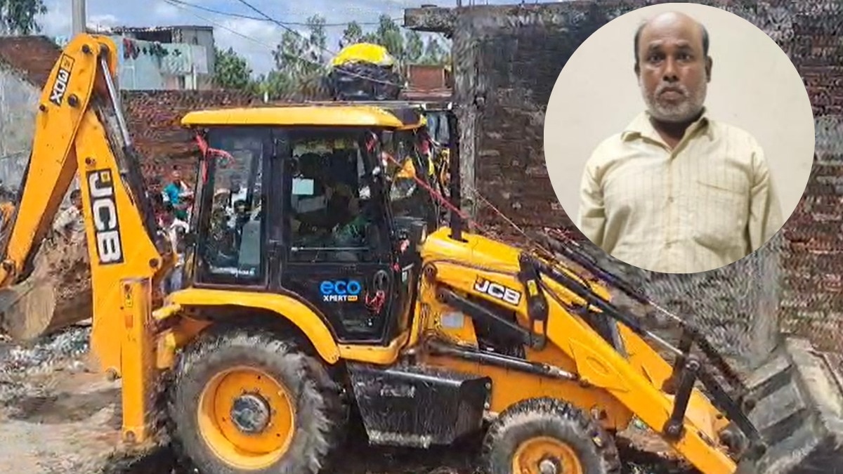 Bulldozer action on Close aid of Changur baba