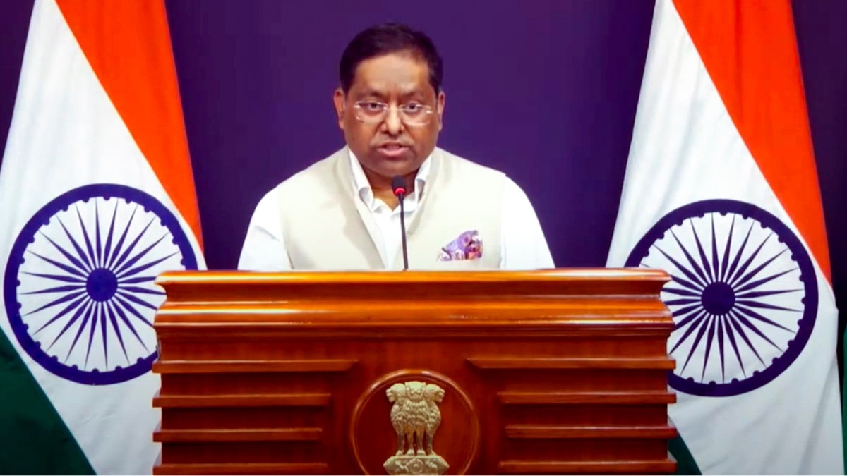 विदेश मंत्रालय के प्रवक्ता रणधीर जायसवाल ने कंबोडिया-थाईलैंड में रह रहे भारतीय नागरिकों को सचेत किया (Photo: PTI)