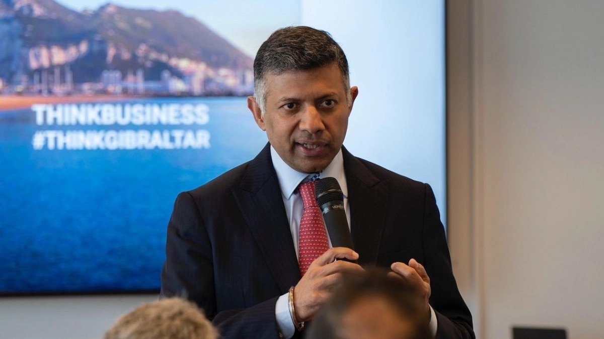 'क्या करें इकोनॉमी का शटर गिरा दें...', रूस से सस्ता तेल खरीद रहे भारत ने पश्चिमी देशों को दिखाया आईना