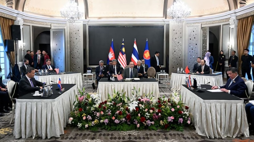 मलेशिया में सीजफायर पर हुई बातचीत