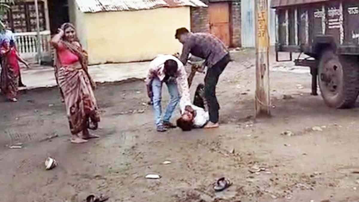 Talibani beating of a youth due to love affair in village Harsola 