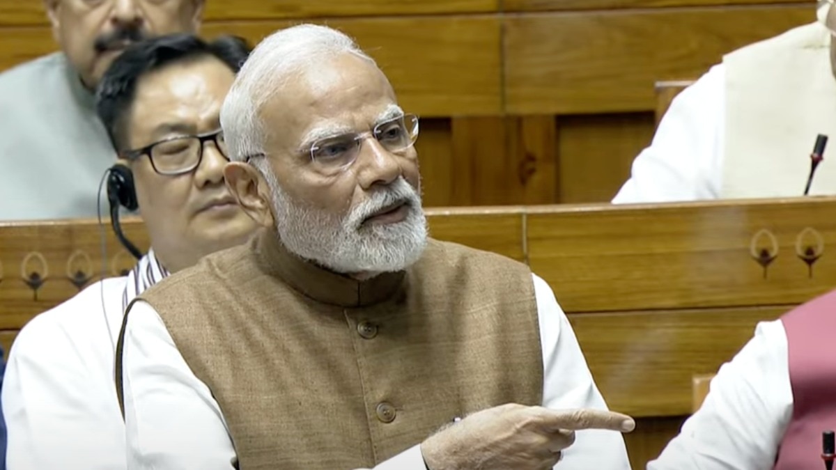 सीजफायर पर पीएम मोदी ने विपक्ष के सवालों पर बोला हमला (Photo: @Youtube/Sansad TV)
