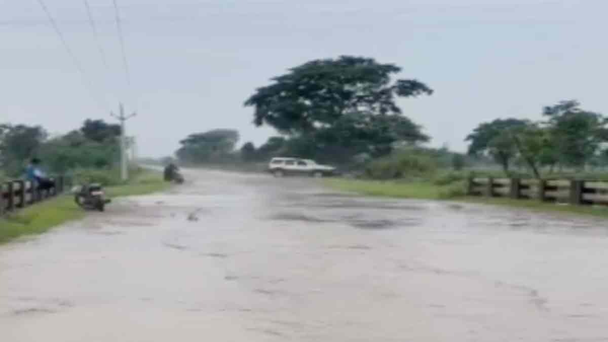 The hobby of becoming a hero by making reels became fatal, Scorpio overturned