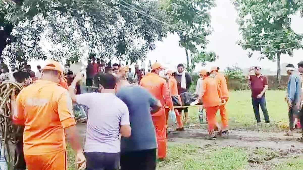 Body of pregnant woman who was swept away in drain found after 48 hours