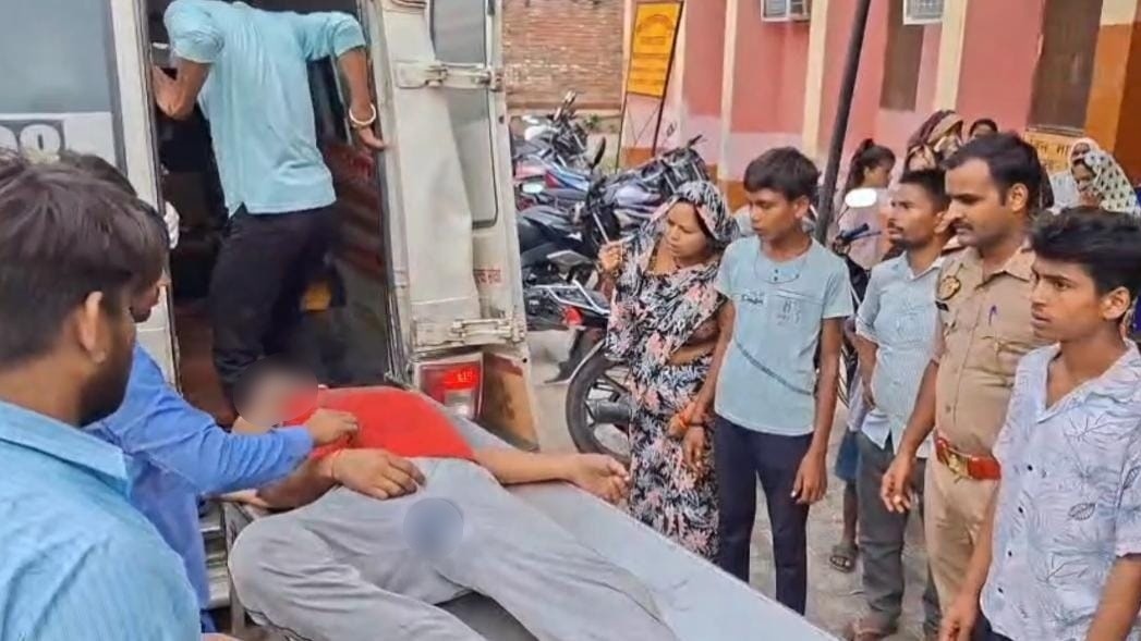 Hurt by wife infidelity husband consumed poison in Hardoi (Photo- ITG)