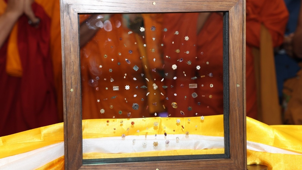  Piprahwa relics