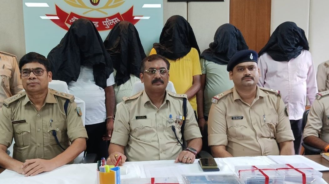नौकरी का लालच, डंकी रूट, पैसों की लूट... झारखंड में बड़े अंतरराष्ट्रीय मानव तस्करी गिरोह का भंडाफोड़