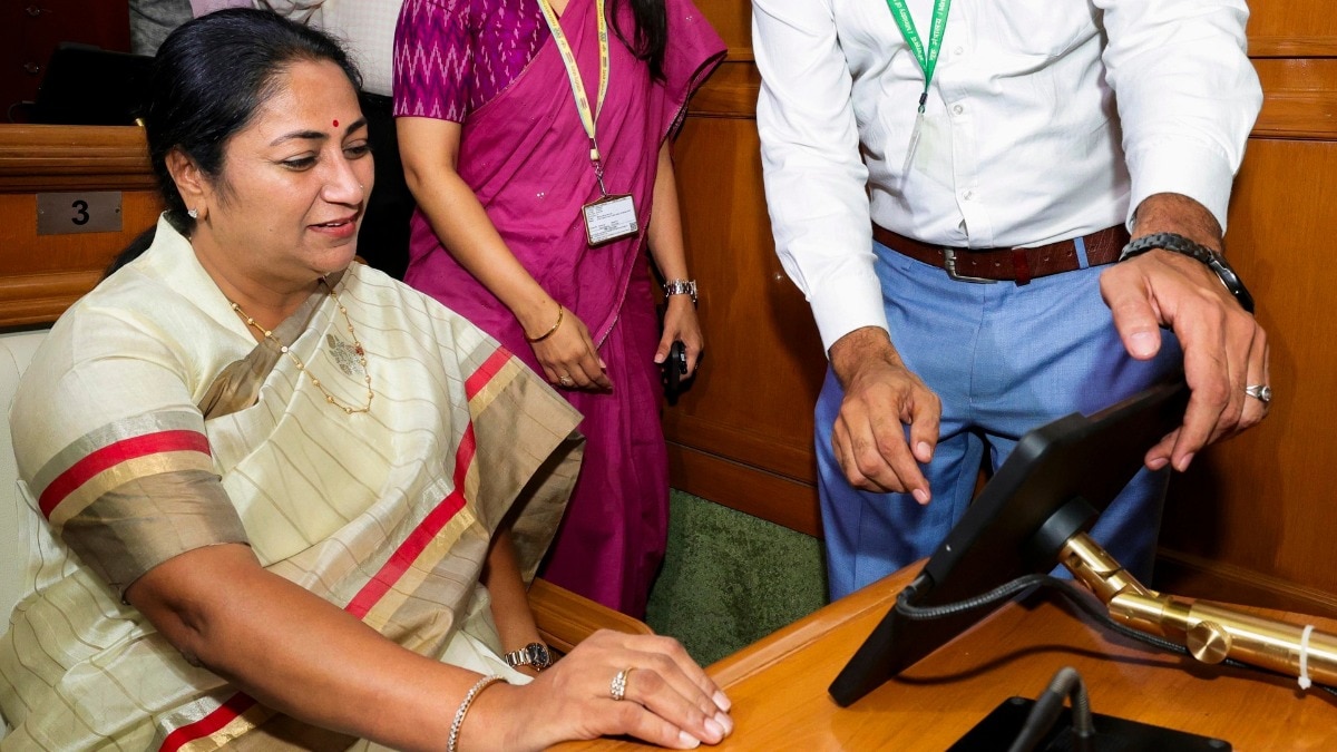 कूल फीस पर सख्ती और CAG रिपोर्ट से गरमाएगा सदन (Photo: PTI)