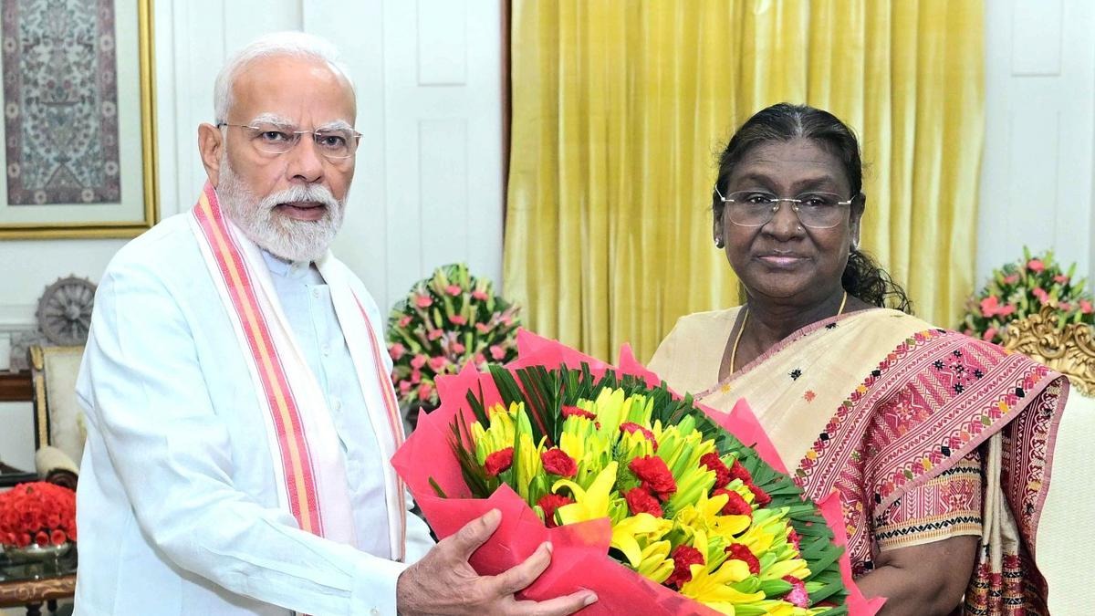 Prime Minister Narendra Modi meet president Droupadi Murmu