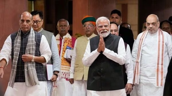PM Narendra Modi Rajnath Singh NDA meeting