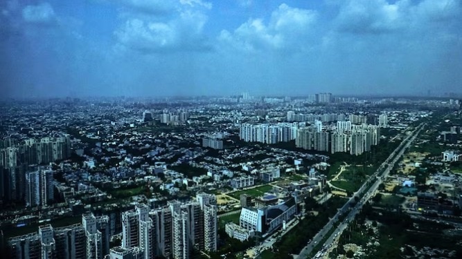 गुरुग्राम की नदियां, अरावली पहाड़ियां और जंगल कहां गायब हो गए?
