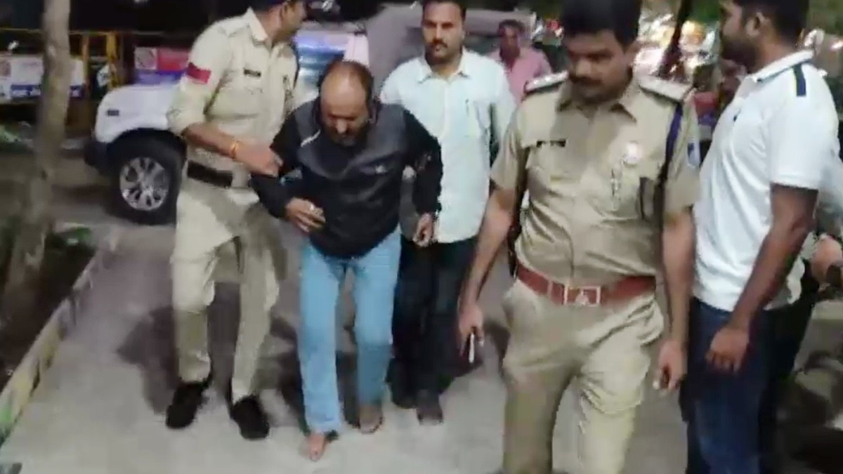 महिला मित्र के साथ मिलकर चेन लूटने वाला आरोपी गिरफ्तार.