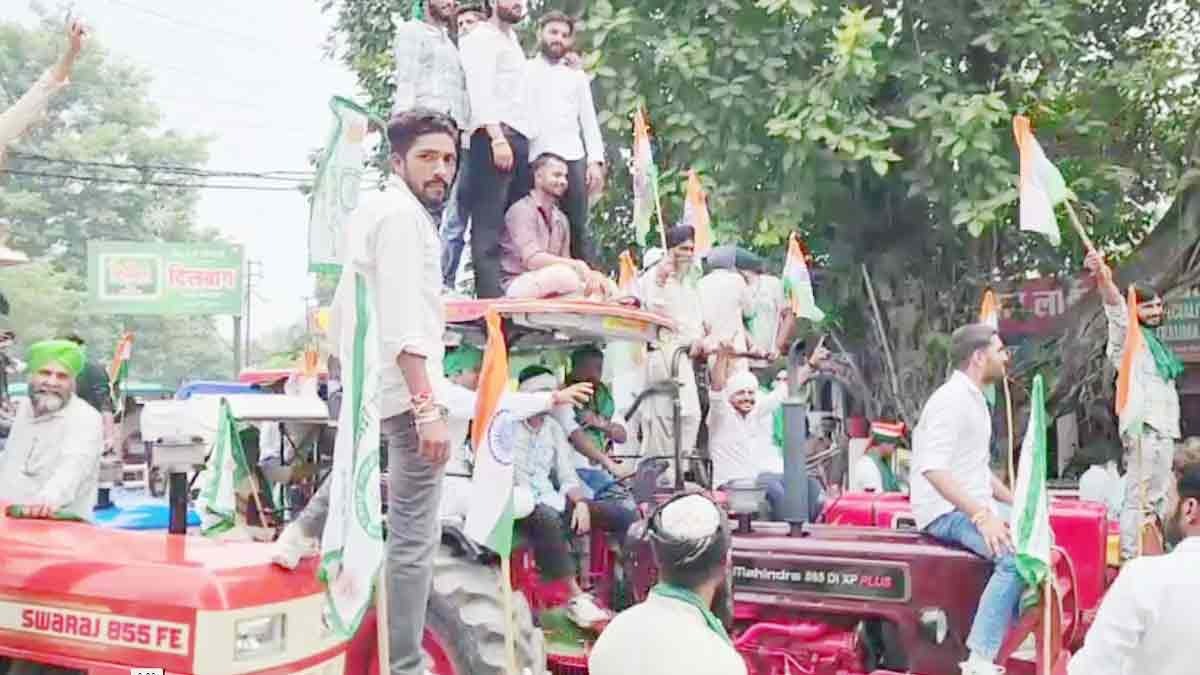  Farmers took out tractor march 