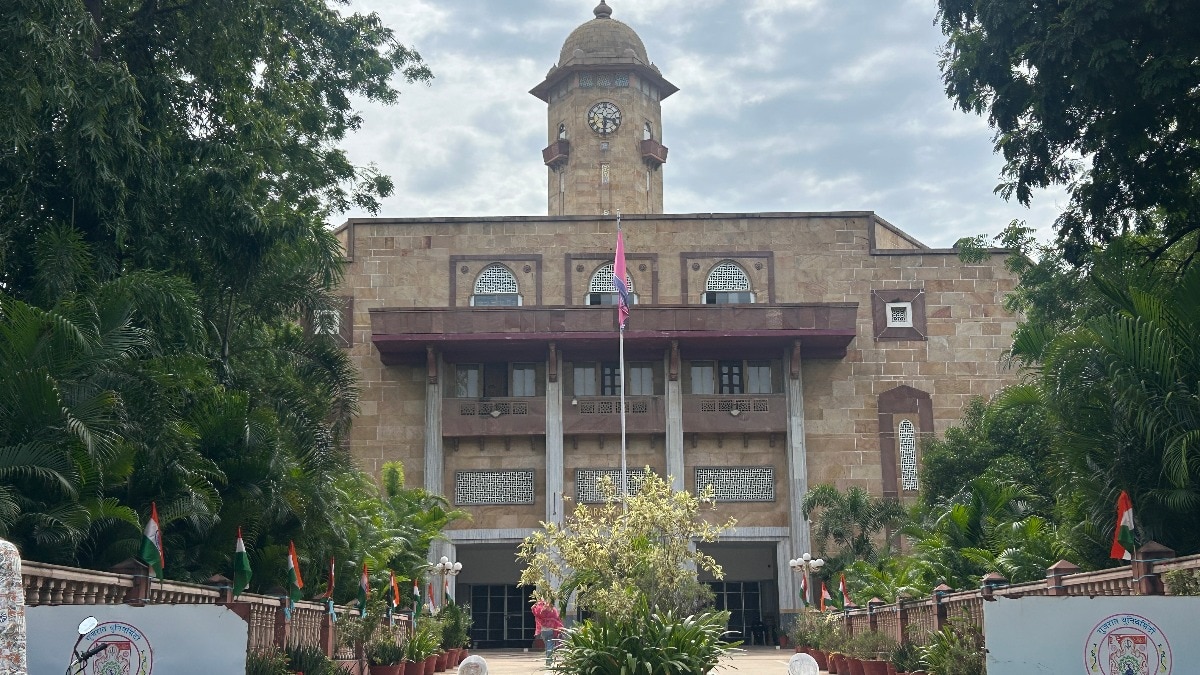 गुजरात यूनिवर्सिटी पर लगे भ्रष्टाचार के आरोप (Photo: Atul Tiwari/ITG)