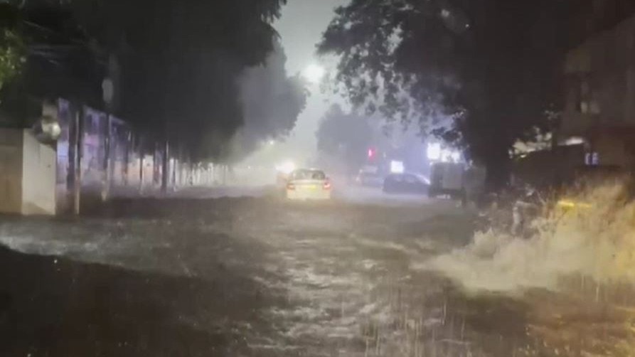 लखनऊ में बारिश से जलभराव  (Photo: Screengrab)