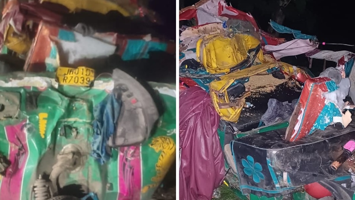 हादसे में क्षतिग्रस्त हुआ टेंपो.
