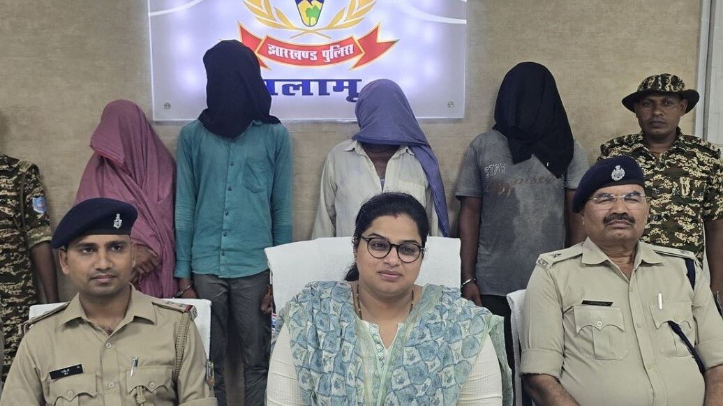 पलामू जिले में प्रेम प्रसंग को लेकर एक सनसनीखेज हत्या का मामला. (Photo: X/@policepalamau)