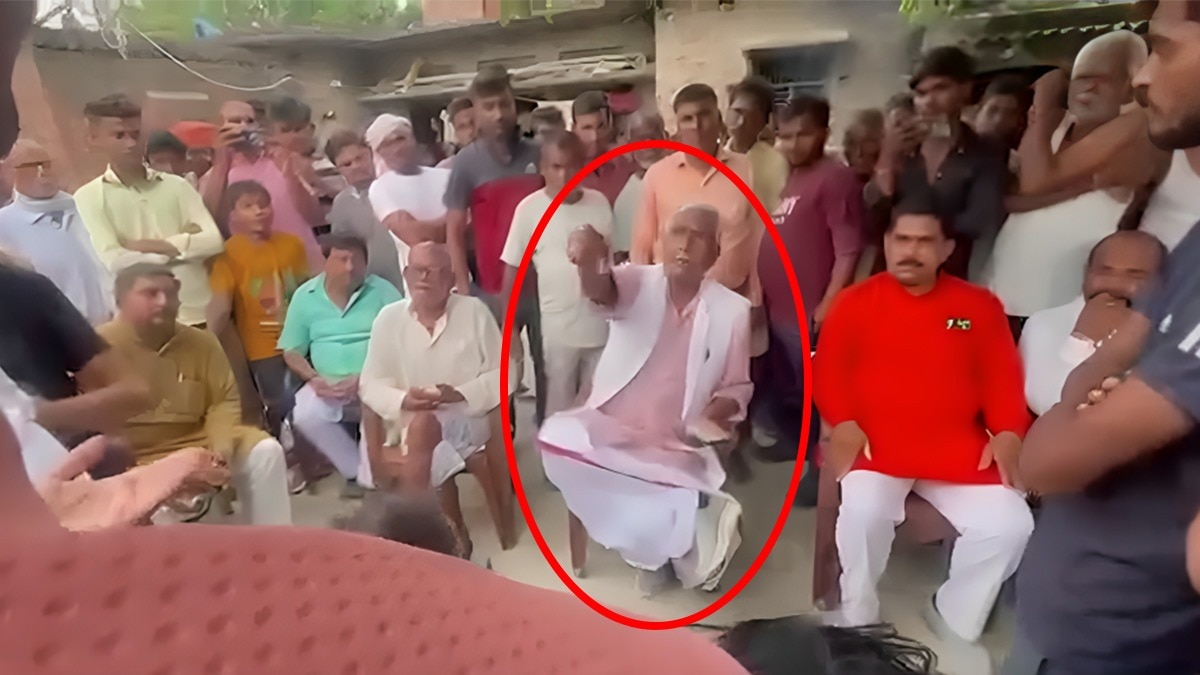 देवरिया जिले की भाटपाररानी विधानसभा सीट से भाजपा विधायक सभा कुंवर कुशवाहा ग्रामीणों से बातचीत करते हुए (Photo: Screengrab)