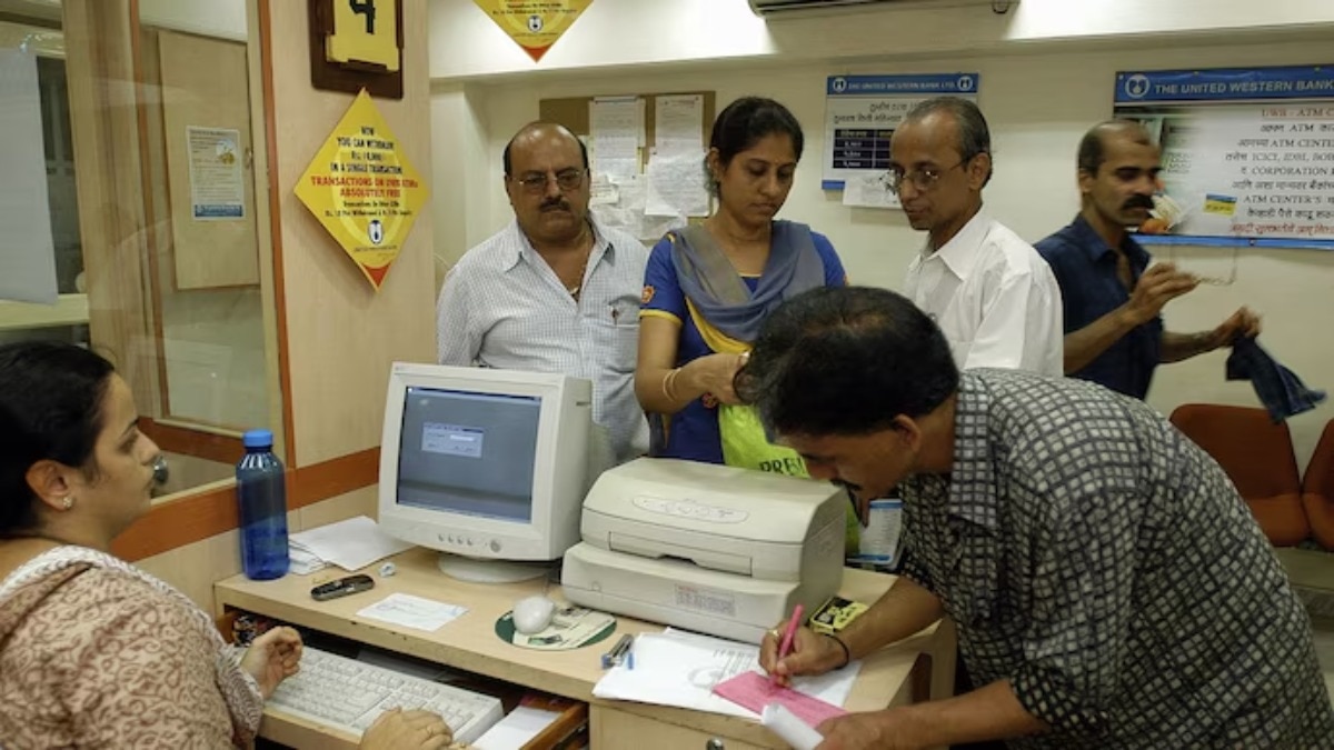 ऑनलाइन फ्रॉड रोकने के लिए बैंक अब खातों का AI वेरिफिकेशन करेंगी (Photo: ITG)