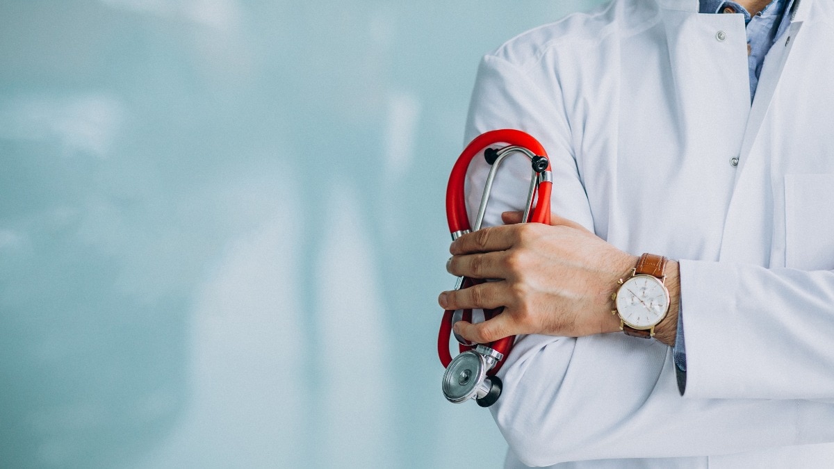 मेडिकल फील्ड में ग्रेजुएशन या पीजी करने का सोच रहे छात्रों के लिए खुशखबरी है. (Photo: Freepik)