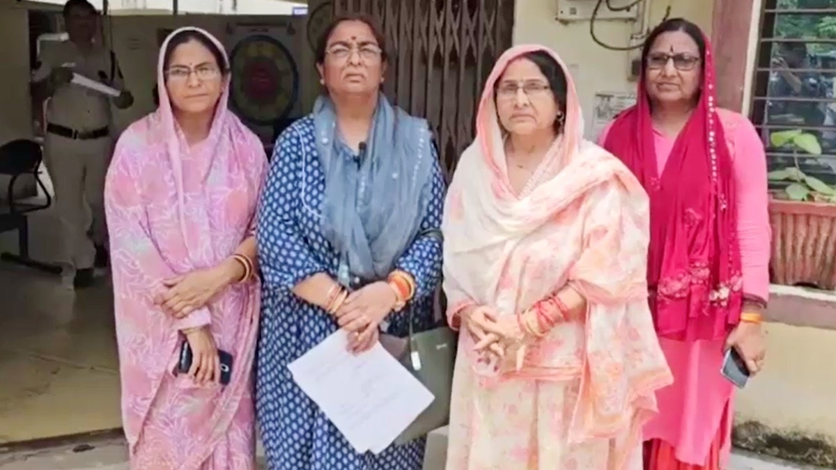 नगर पालिका नेता प्रतिपक्ष सहित कई महिलाओं से हुई चैन स्नेचिंग.