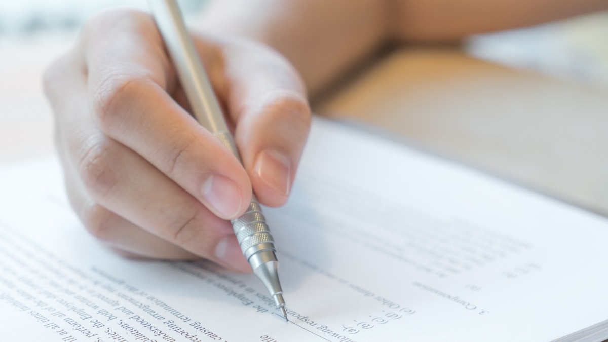 UPSC Mains परीक्षा में स्मार्ट वॉच, स्टोरेज डिवाइस,महंगी वस्तुएं ले जाने की मनाही है. (Photo: Freepik)