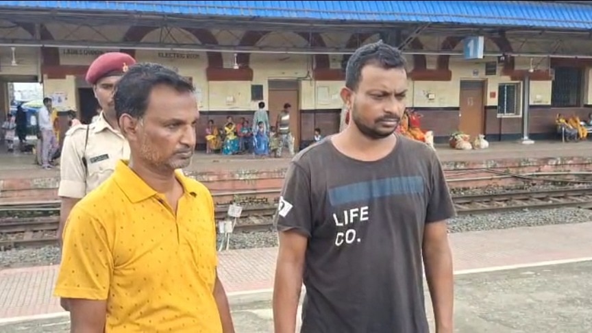 बांग्लादेश बॉर्डर से जाली नोट तस्कर गिरफ्तार, नकली करेंसी बरामद