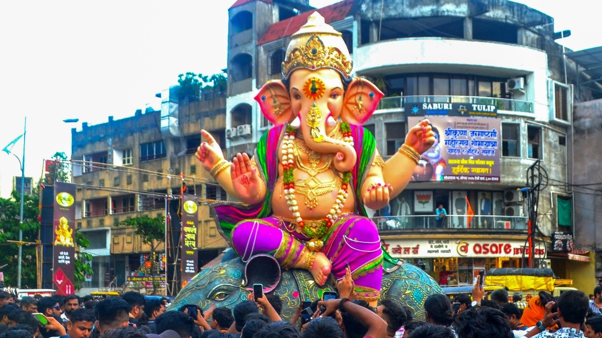 Ganesh Chaturthi 2025 Date: कब है गणेश चतुर्थी और क्या है गणपति स्थापना का मुहूर्त? नोट करें टाइमिंग