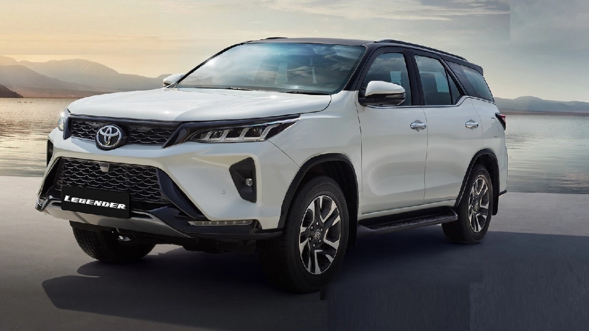 GST स्लैब में सुधार होने से बड़ी एसयूवी की कीमतों में भी बदलाव हो सकता है. Photo: Toyotabharat.com