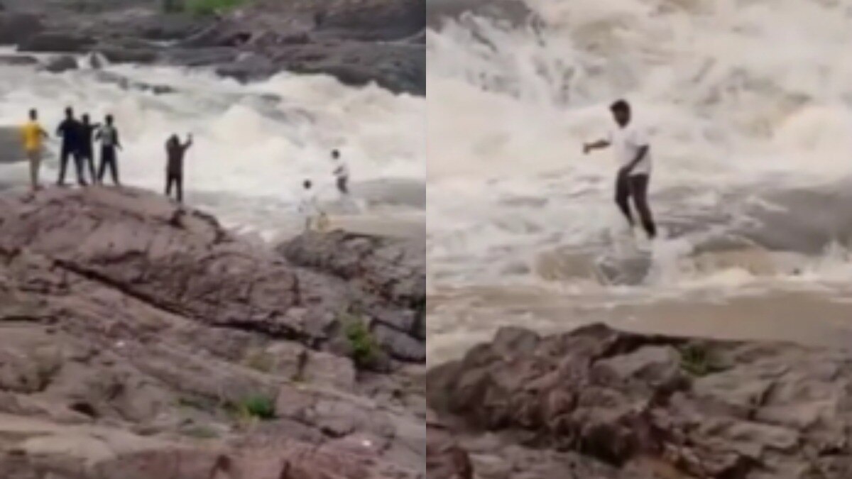 बचाव अभियान जारी है. (Photo: Ajaya Kumar Nath/ITG)