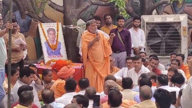 योगी सरकार से कड़ी कार्रवाई की मांग. (Photo: Sandeep Saini/ITG)