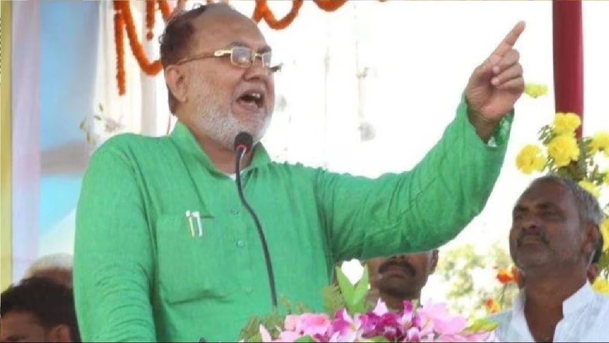  पुराने बयान पर सफाई देते हुए नया विवाद पैदा कर गए अब्दुल बारी सिद्दीकी (Photo: ITG)