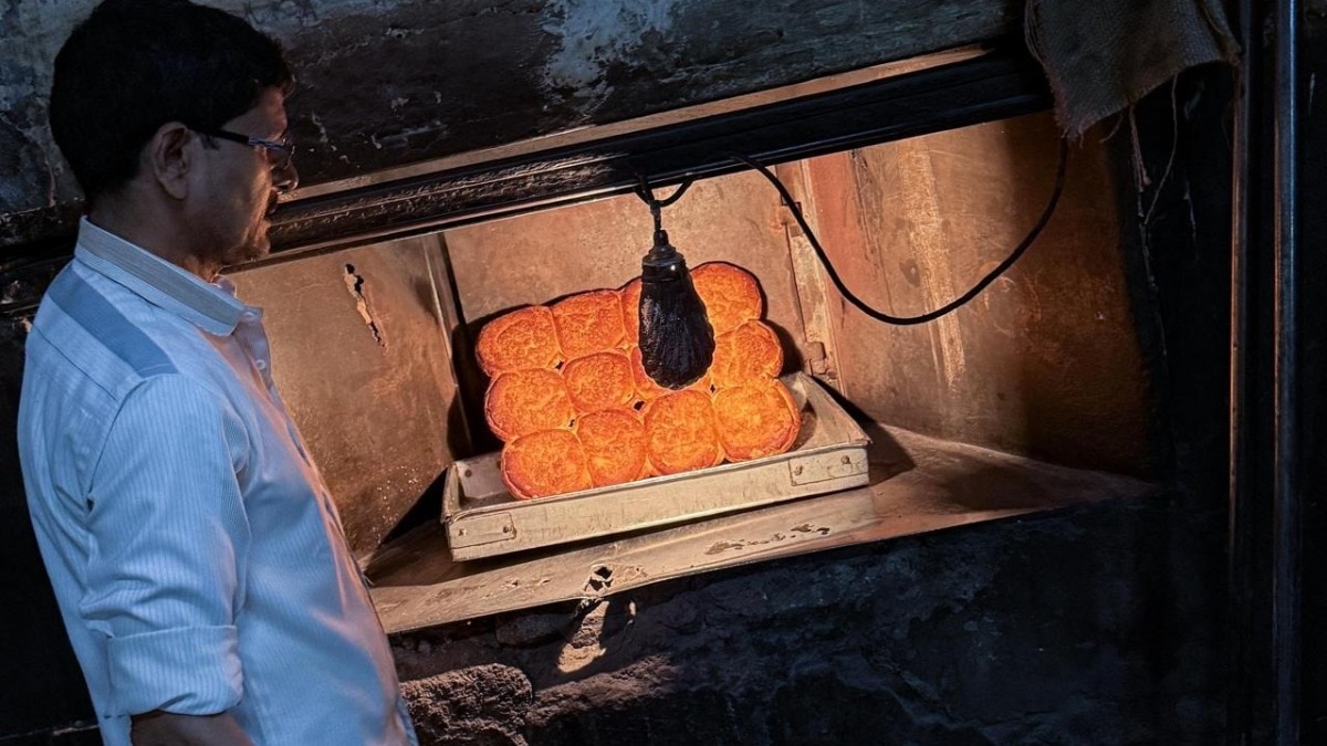 मुंबई की एक बेकरी की तस्वीर 