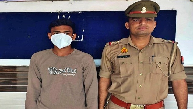 बिजनौर पुलिस की गिरफ्त में आरोपी युवक (Photo: ITG)