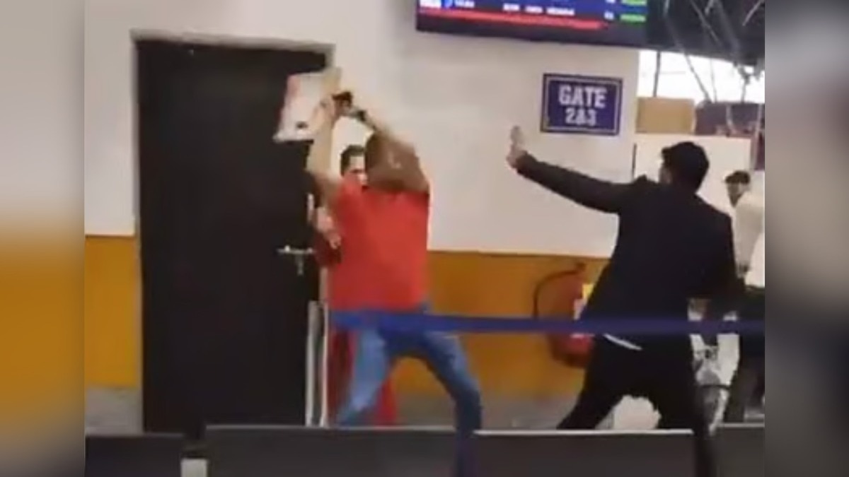 स्पाइसजेट ने अपने कर्मचारियों के साथ हुई मारपीट को 'हत्या जैसा हमला' करार दिया है. (Photo: ITG)